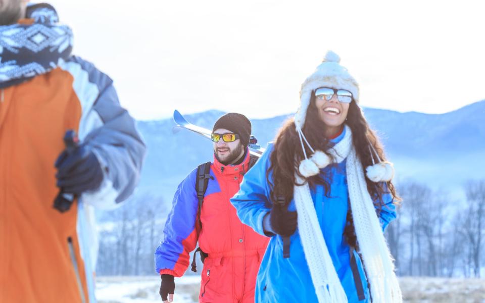 vacances au ski entre amis dans les alpes